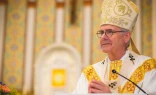Archbishop Paul S. Coakley preaches during a Mass in the Oklahoma City cathedral in 2021.